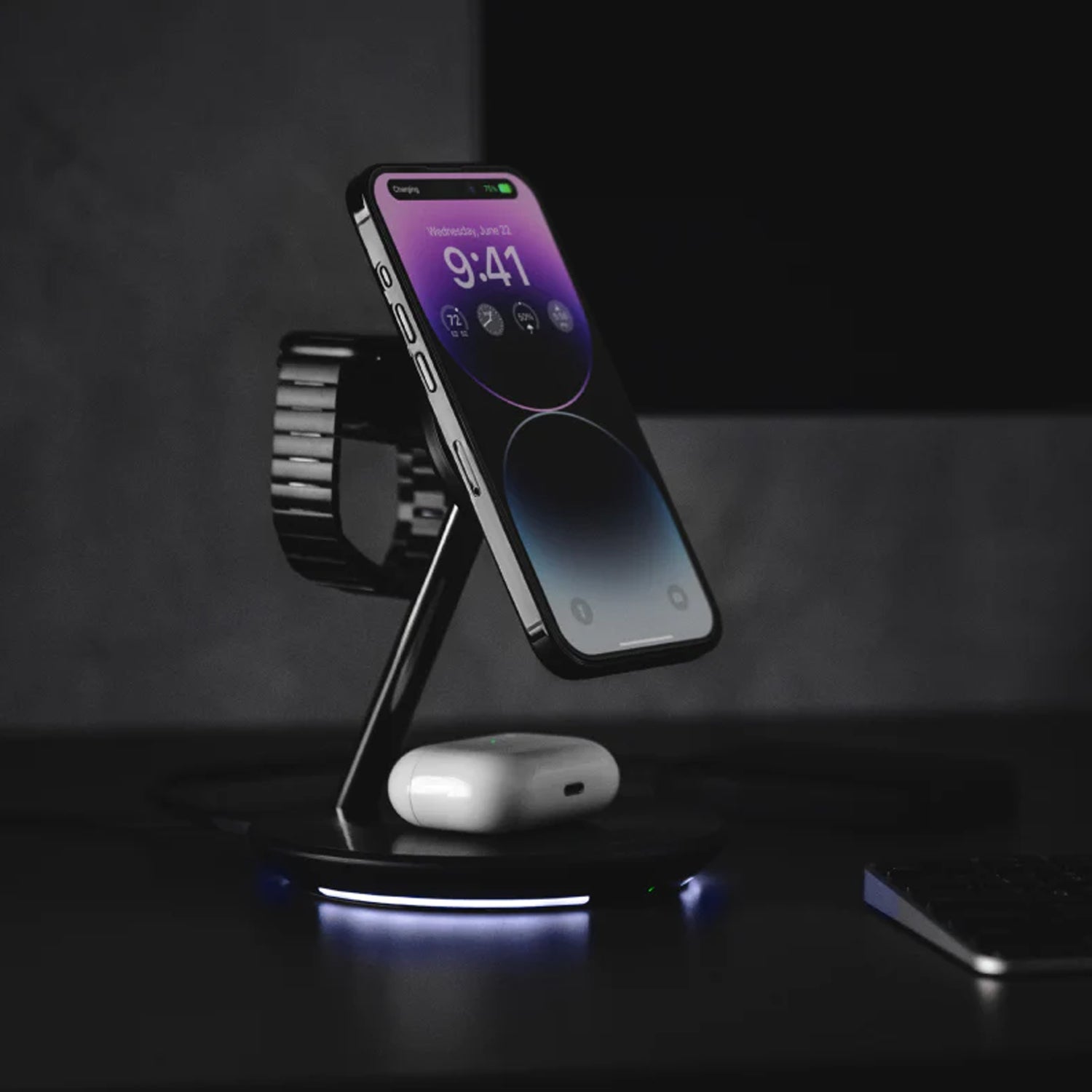 MagEasy PowerStation 5 in 1 Magnetic Wireless Charging Stand for iPhone/Apple Watch/AirPods