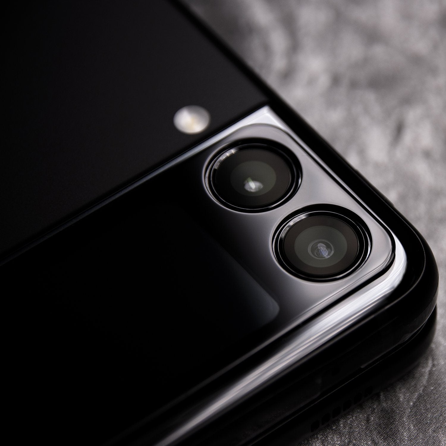 ZEELOT Integrated Camera Lens Protector for Samsung Galaxy Z Flip 3, Black Camera Lens ZEELOT 